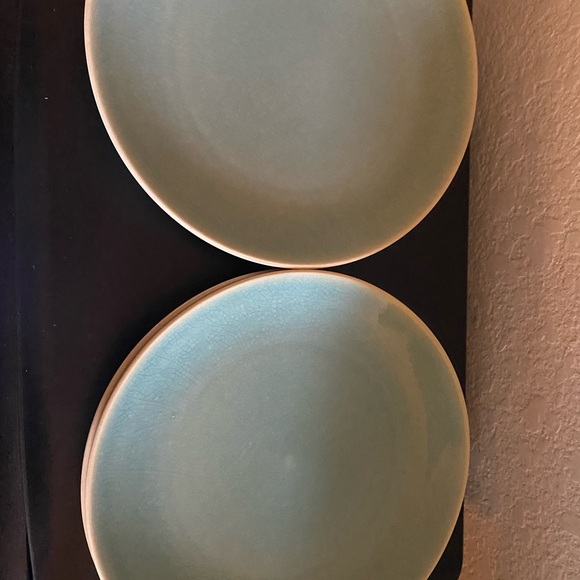 4 West Elm Light Blue Alta Organic Reactive Crackle Glaze Stoneware 8” Plates - Picture 7 of 15